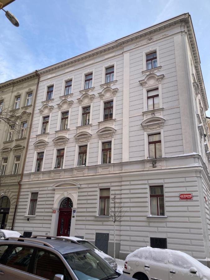 Apartment Jana Masaryka Praga Exterior foto
